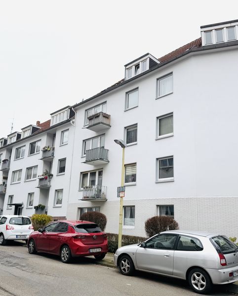Helle 3 Zimmer-Wohnung mit Balkon!